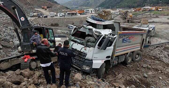 873262c5aed54bb39936b4109de2e050