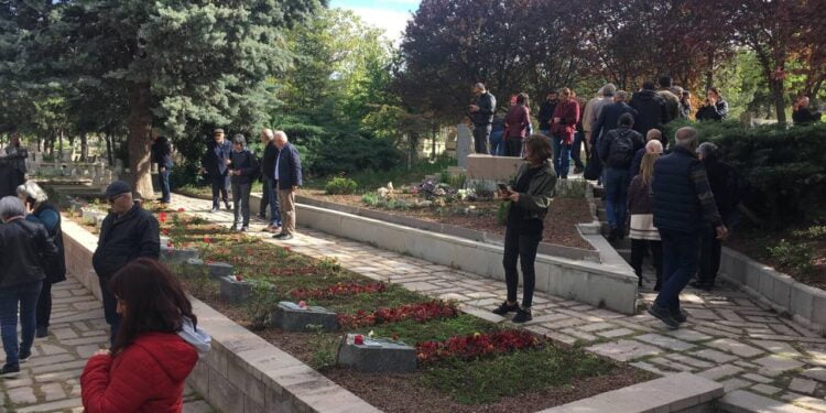 photo6030762162877740633