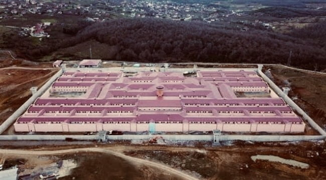 yeni acilacak cezaevlerine personel planlamasi yapiliyor