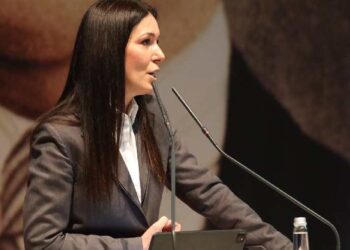 AK Parti Genel Baskan Yardimcisi Cigdem Karaaslan enflasyonun nedenini acikladi Asiri tuketim 265541