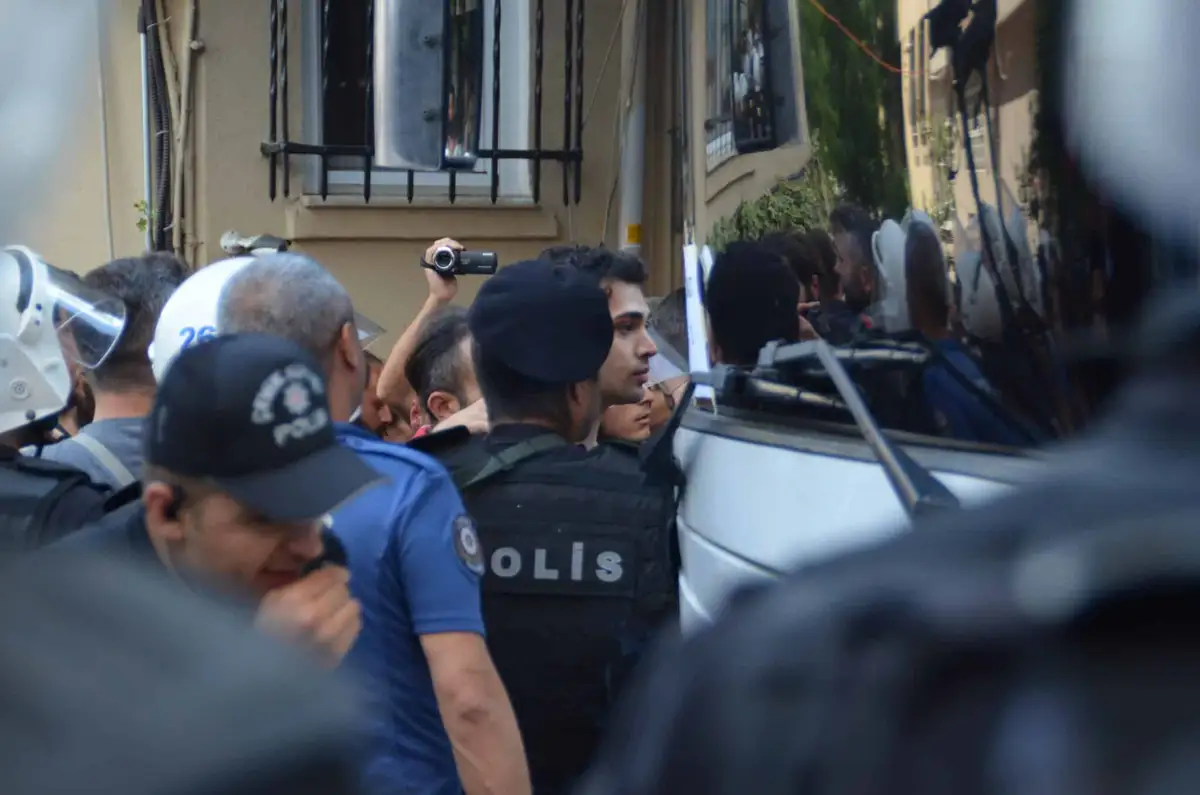 Tüm engelleme ve saldırılara rağmen 20. İstanbul LGBTİ+ Onur Yürüyüşü gerçekleştirildi
