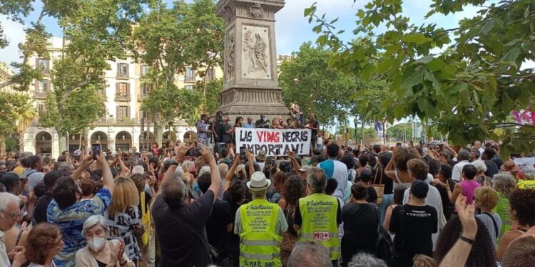 Melillada olenler anildi