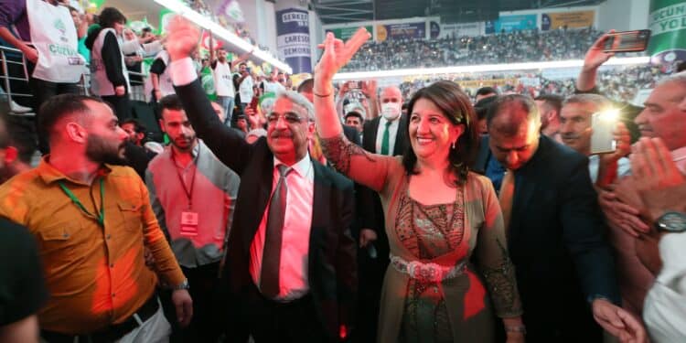 Pervin Buldan ve Mithat Sancar scaled