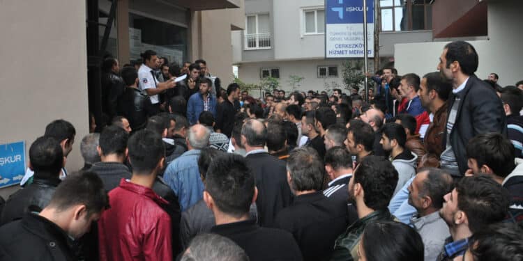 genc issizlik artiyor scaled