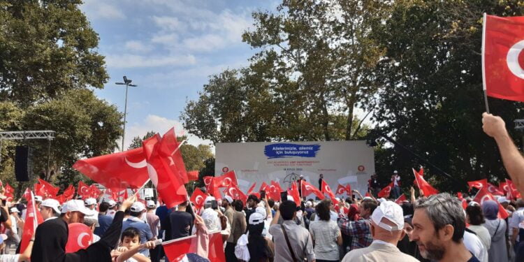 lgbti karşiti miting