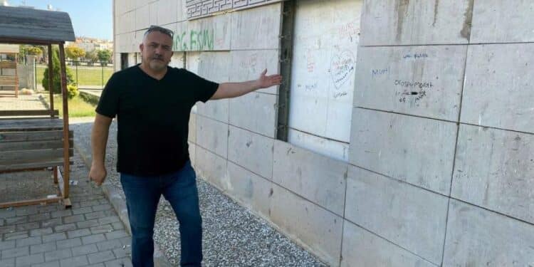 Adanada cemevine saldiri