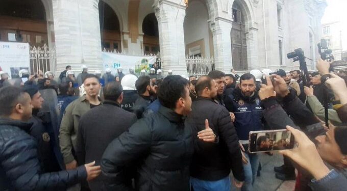 Polis saldirisi