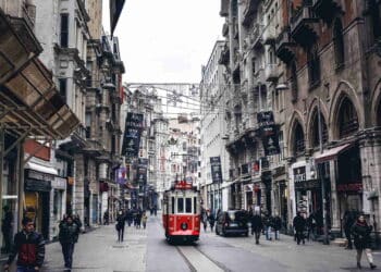 istiklal caddesi