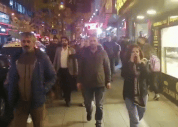 protest hava saldirilari