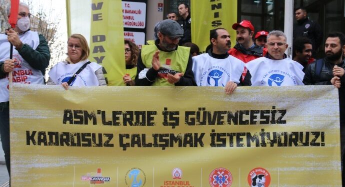 690x390cc ist 09 12 2022 saglik calisanlari basin aciklamasi3