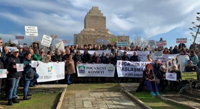 690x390cc izm 21 01 2023 foca tas ocagina karsi eylem