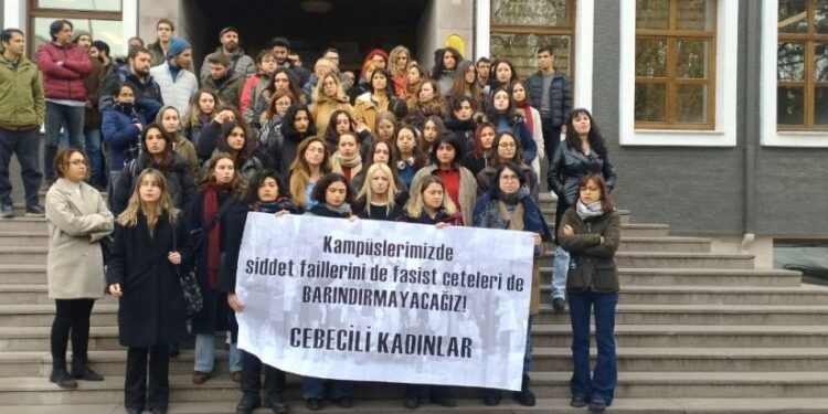 Cebecide kadinlar ulkucu erkek saldirisina karsi aciklama gerceklestirdi