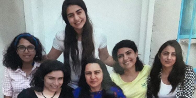 Gazeteci Dilan Oynasin tahliyesi ucuncu kez engellendi