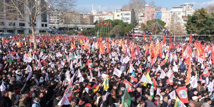 Kartalda gozaltina alinanlar scaled