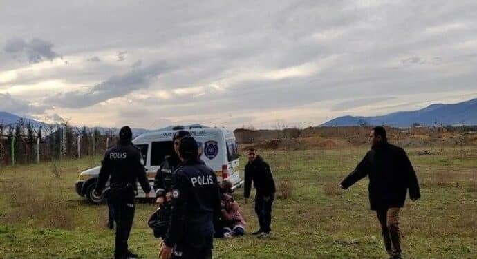 Ozel harekat polisi 3 kisiyi katletti