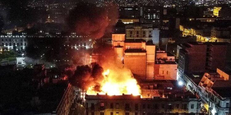 Peruda eylemler devam ediyor