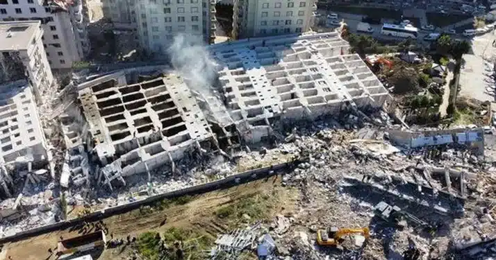 GUNDEM Ronesans Rezidansin sahibi yurt disina kacarken yakalandi