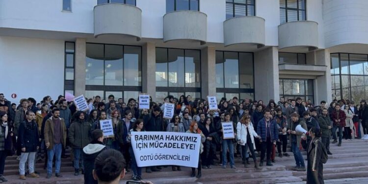 ODTU ogrencileri