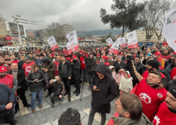 Ulug Enerji iscileri Bursada eylem gerceklestirdi