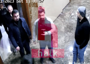 Carsi iddianamesinin savcisinin kendisini MIT gorevlisi olarak tanitarak para tahsil etmeye calistigi goruntuler ortaya cikti