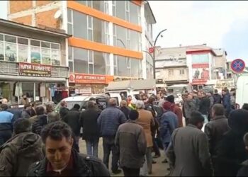 Erzurumda polis siddetine tepki gosteren 3 kisi 22Kurtce konusarak halki galeyana getirmek22 ve 22halki ayaklanmaya cagirmak22 iddiasiyla ifadeye cagrildi