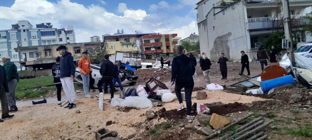 1 mrs 20 04 23 bazarcix firtina9