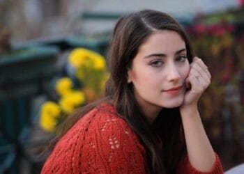 823x463cc hazal kaya 1