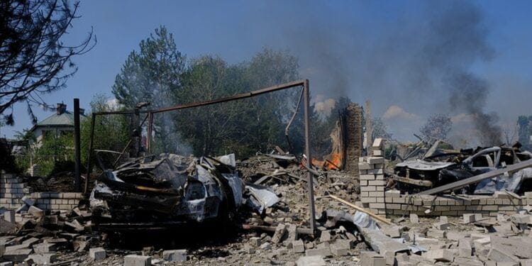 Ukraynaya fuze saldirisi. 12 kisi yasamini yitirdi