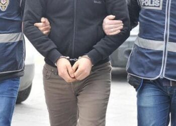 Sirnakta ev baskinlari