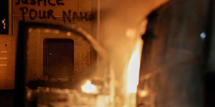 33LE7K7 highres 1688017292