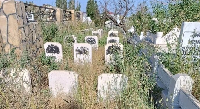 690x390cc agr 28 06 2023 bazid pkklilerin mezarlari tahrip edildi 11