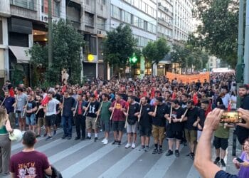 85dd4e9e8ffd60b03e0a655e46d72a92c97715175bf39b70461a9e4e51130593