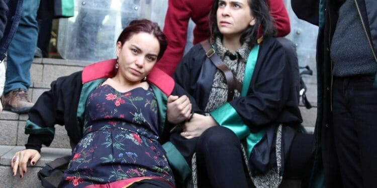 CezZiTWWIAIORNo e1685606534120