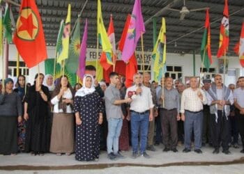 Irak ordusu Maxmur Kampindan cekildi