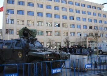 Kayyim belediyenin sigortasiz calistirdigi isci hayatini kaybetti