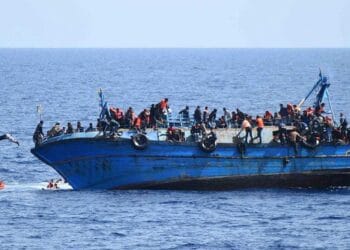 Mültecileri taşıyan tekne (temsili görsel)