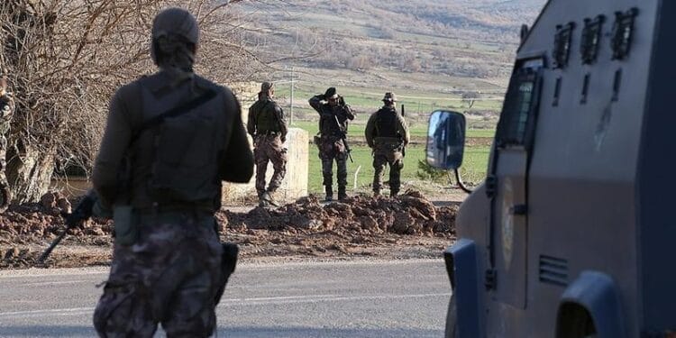 800x450 valilikten sokaga cikma yasagi karari saat 2100 itibariyle basladi 1688321376090