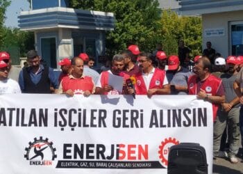 DEDAŞ işçilerinin direnişi üçüncü gününde devam ediyor