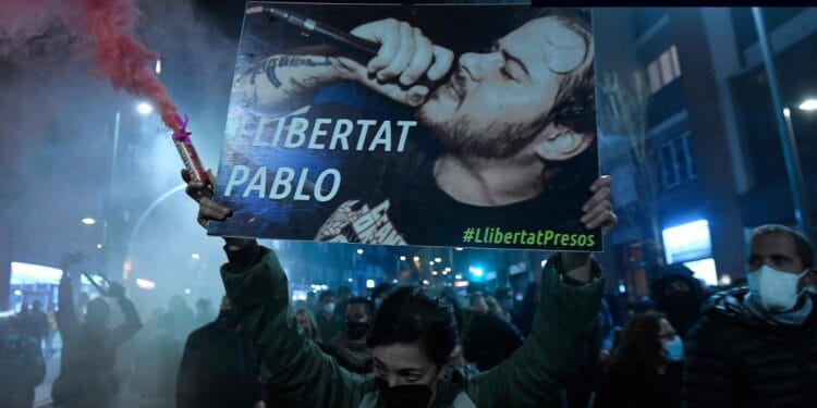 merlin 183864213 b6a55e45 8697 4611 bdf7 59c7b54ed446 videoSixteenByNine3000