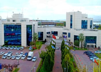 AKP'li Kocaeli Belediyesi türbe gezisi için 1,3 milyon TL harcadı