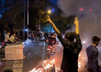 İran'da başörtüsü takmayanlara "psikolojik tedavi" dayatması