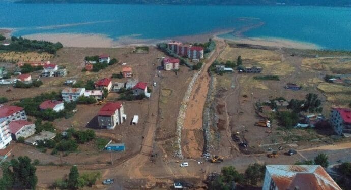 Tatvan'da operasyon devam ediyor: 2 köylüye hâlâ ulaşılamıyor