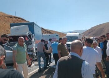 Kaza geçiren 2 Barış Annesi yaşamını yitirdi