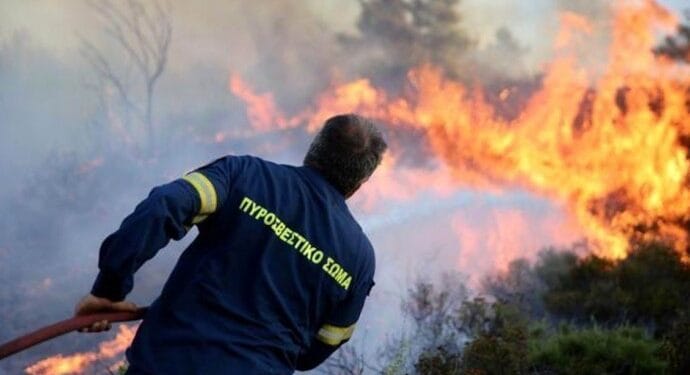 Yunanistan’da orman yangını sürüyor: 18 cenaze bulundu