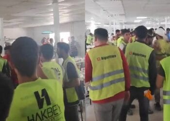 Bayraklı Şehir Hastanesi’nde maaşlarını alamayan işçiler eylem yaptı