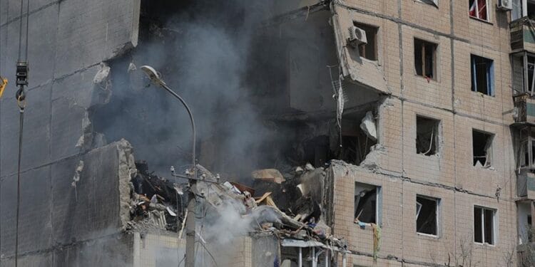 Rusya, Ukrayna'nın Pokrovsk kentine saldırdı: 8 kişi hayatını kaybetti