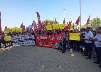 Erkaplan Halı'da işçiler istifaya zorlanıyor