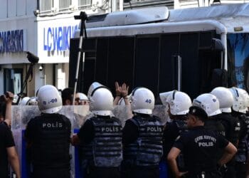 Cumartesi Anneleri'nin 961. hafta eylemine polis saldırdı