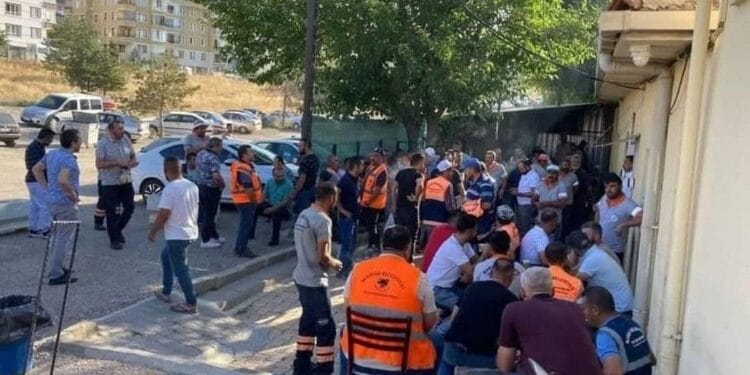 Mamak Belediyesi'nde işçiler iş bıraktı