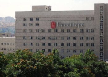 Hacettepe Üniversitesinde yemekhane ücretine yüzde 76 zam